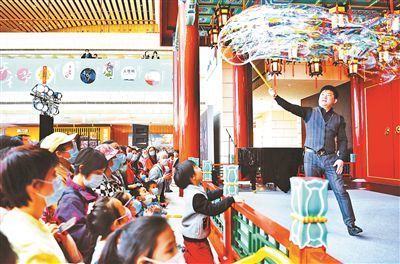 來天橋瞧新鮮，感受藝術魅力——城市藝術活動策劃方案